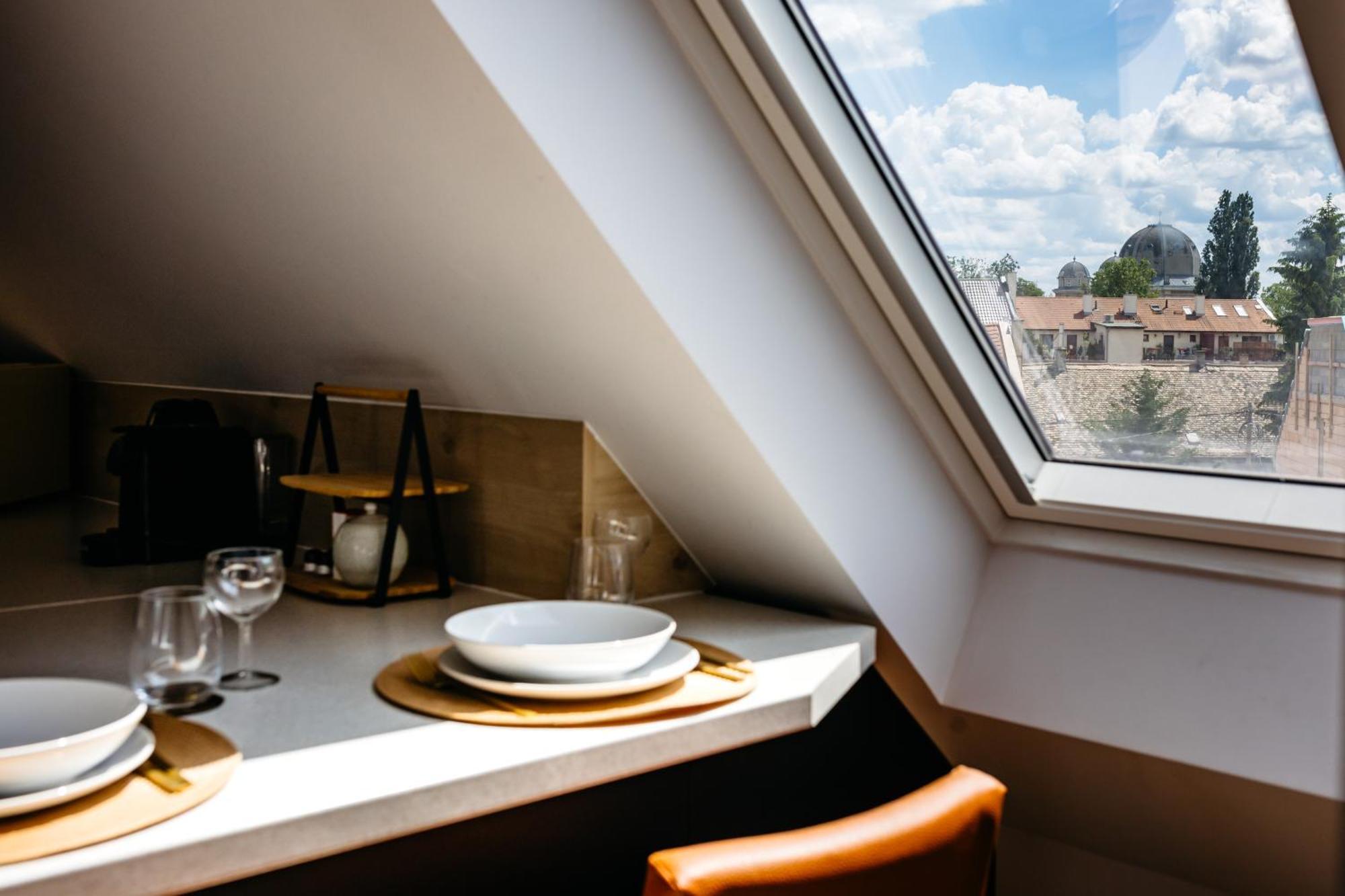 Appartement Nook With A View - Quelle à Győr Extérieur photo